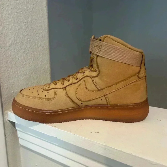 NIKE Air Force 1’s Flax ‘Wheat’ High Sz: 5Y Youth / 6.5 Womens #807617-200 - Picture 4 of 9